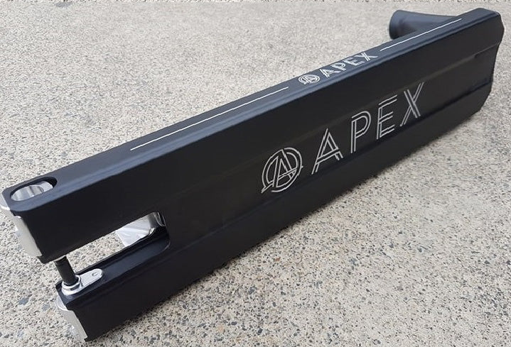 Apex Scooter Deck 5" Boxed 600mm - Black - Image 3