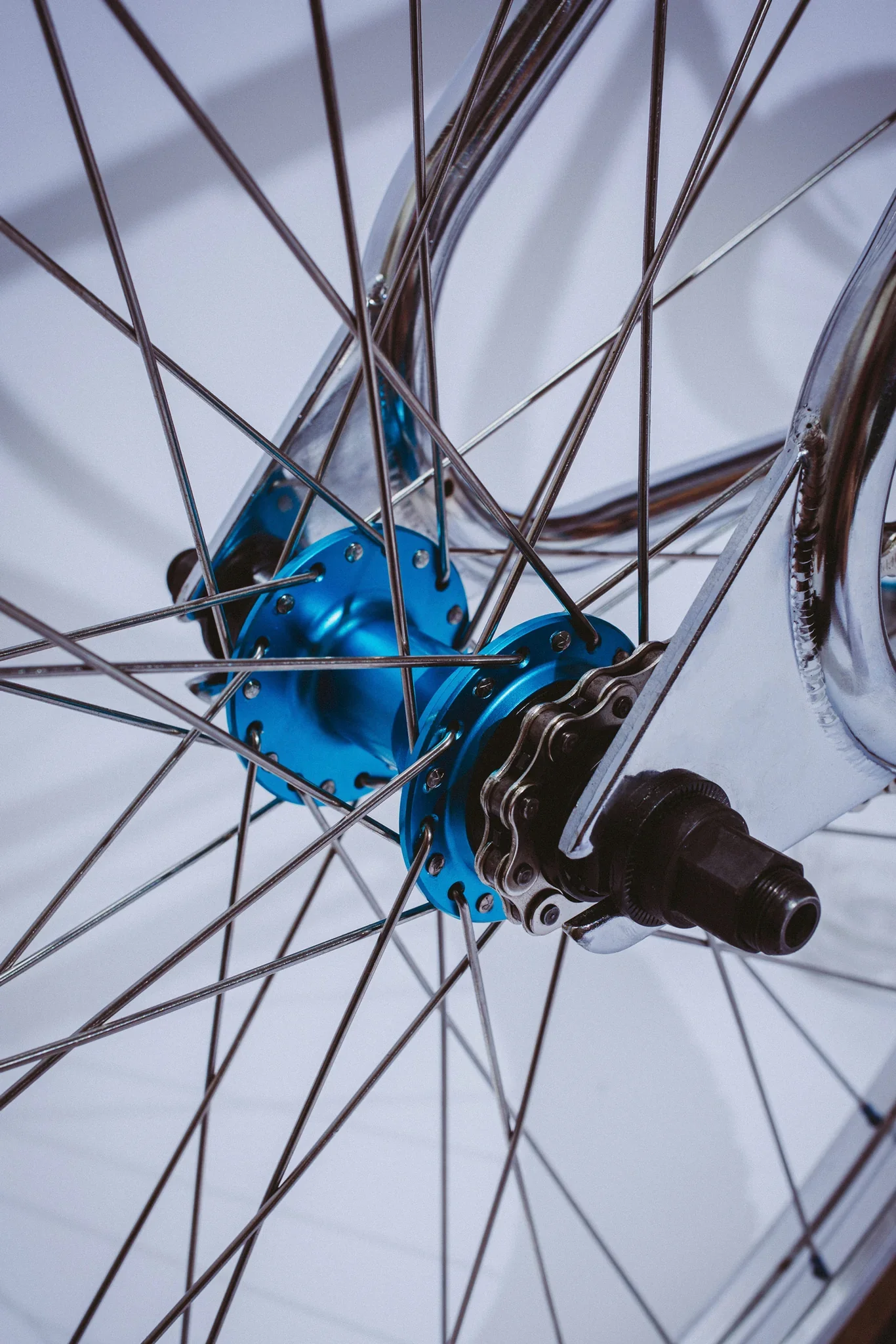 Cult x Fucking Awesome 26″ Cruiser Complete Bike - Chrome/Blue - Image 9