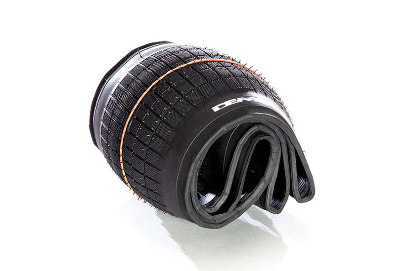 Demolition Mike ″Hucker″ Clark Hammerhead-S Folding Tire 2.25″ - Black - Image 2