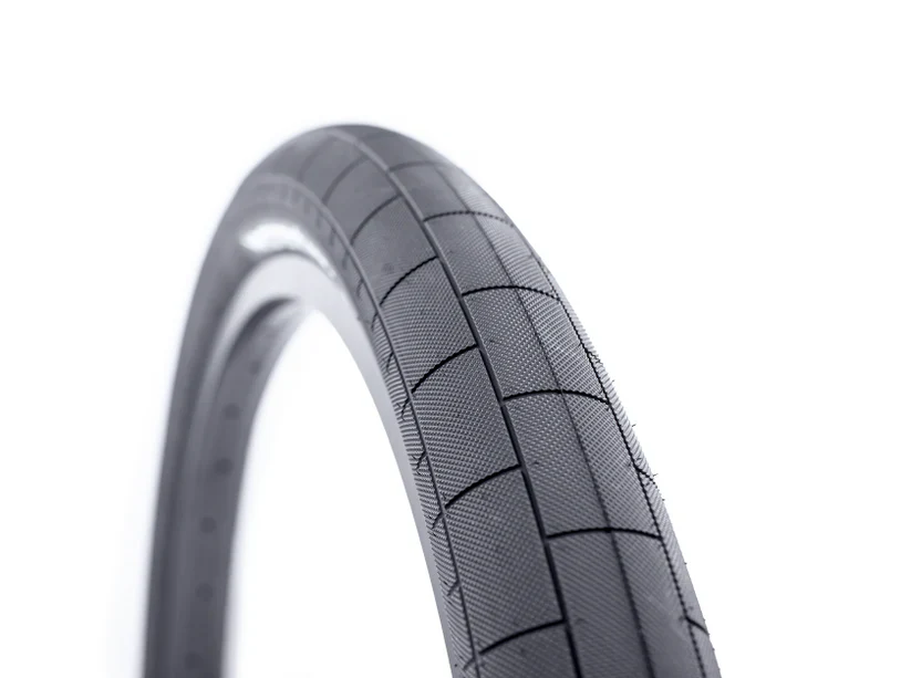 Demolition Momentum II Tire 29″x2.40 - Black Wall