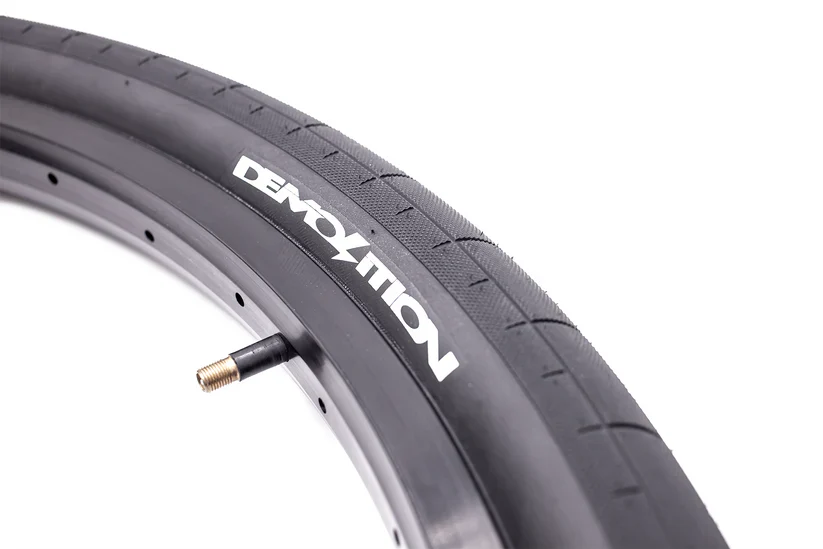 Demolition Momentum II Tire 29″x2.40 - Black Wall - Image 2