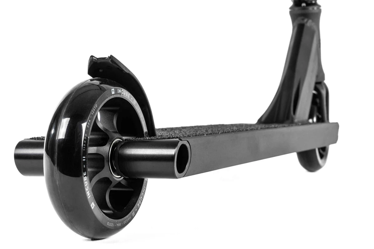 Ethic DTC Pandora Medium Complete Scooter - Black - Image 2