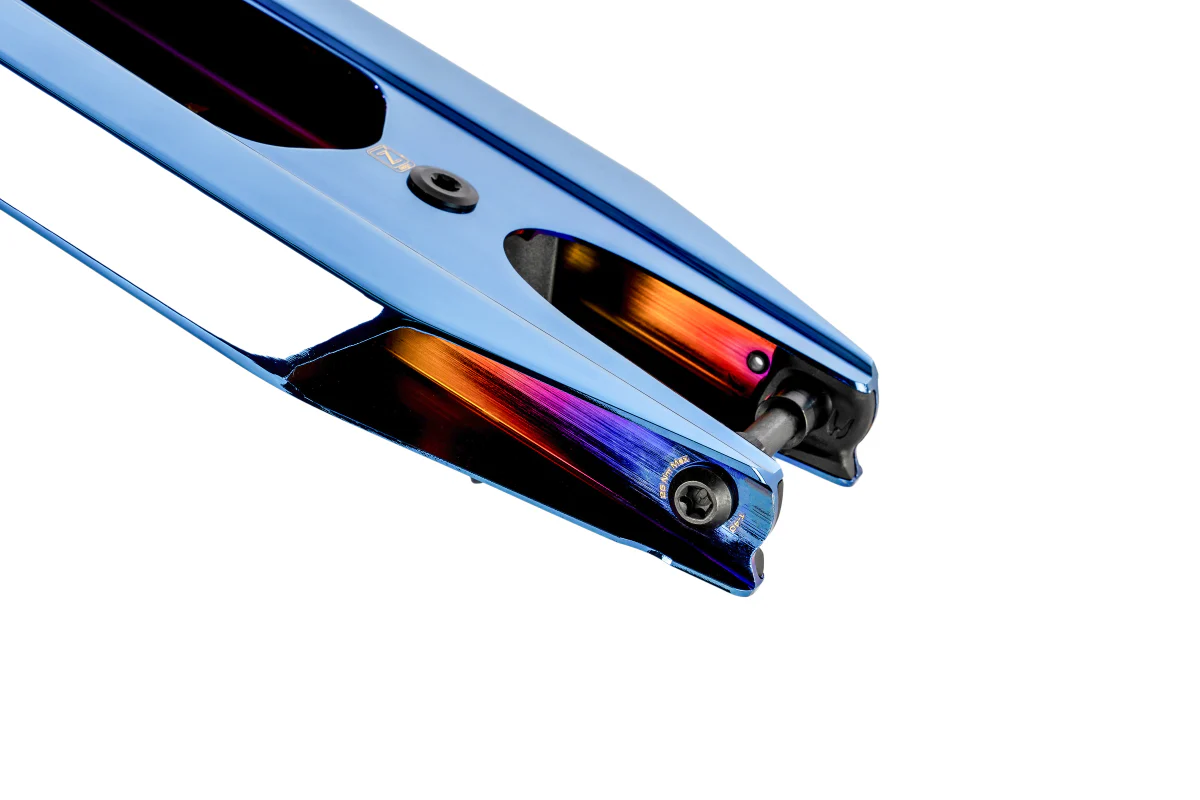 Ethic DTC Pandemonium V2 Scooter Deck 18.1″ (460mm) - Chrome Blue - Image 4