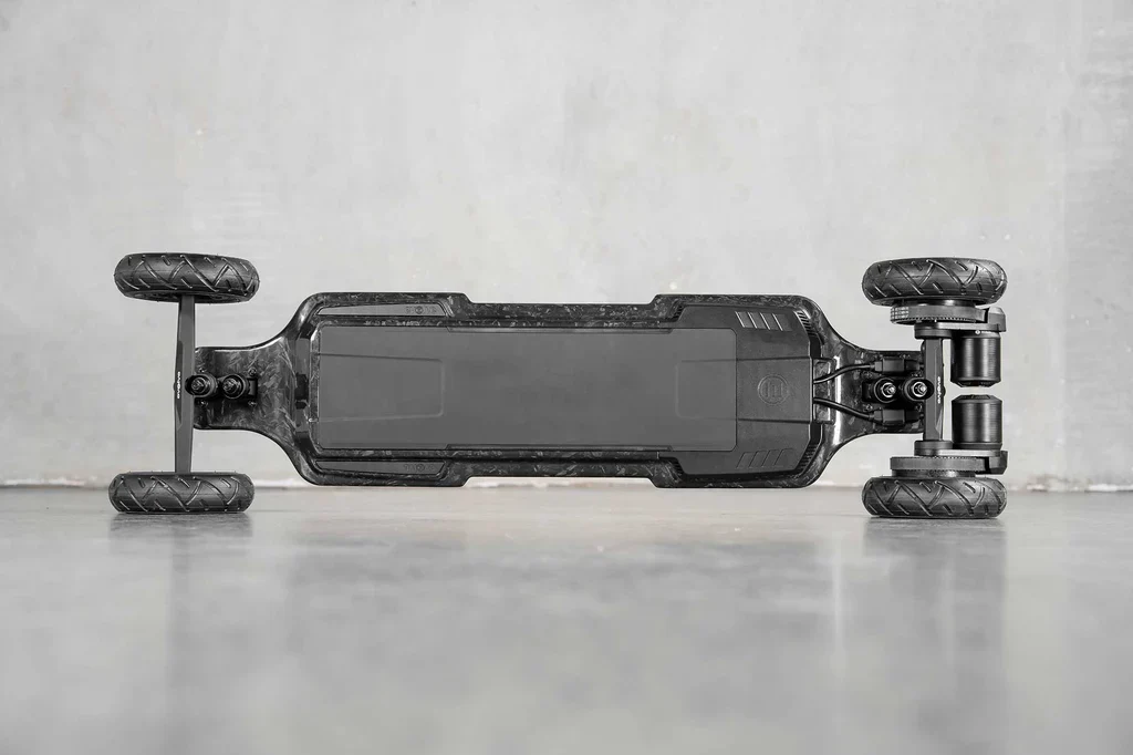 Evolve Diablo Carbon All Terrain Electric Skateboard Complete - Image 2