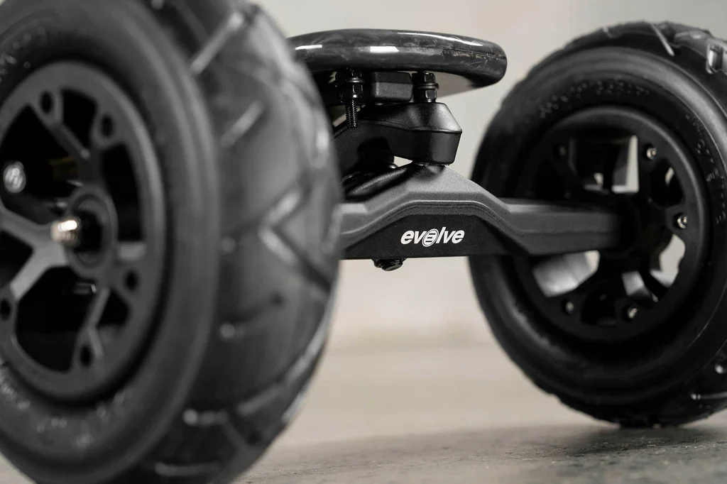Evolve Diablo Carbon All Terrain Electric Skateboard Complete - Image 5