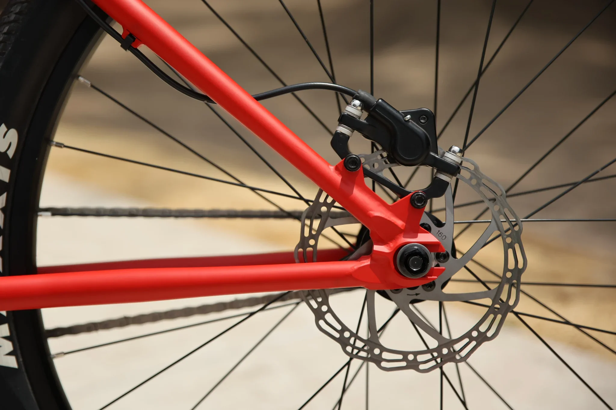 Fairdale Hareraiser FX 26″ DJ Complete Bike - Matte Fire Engine Red - Image 13