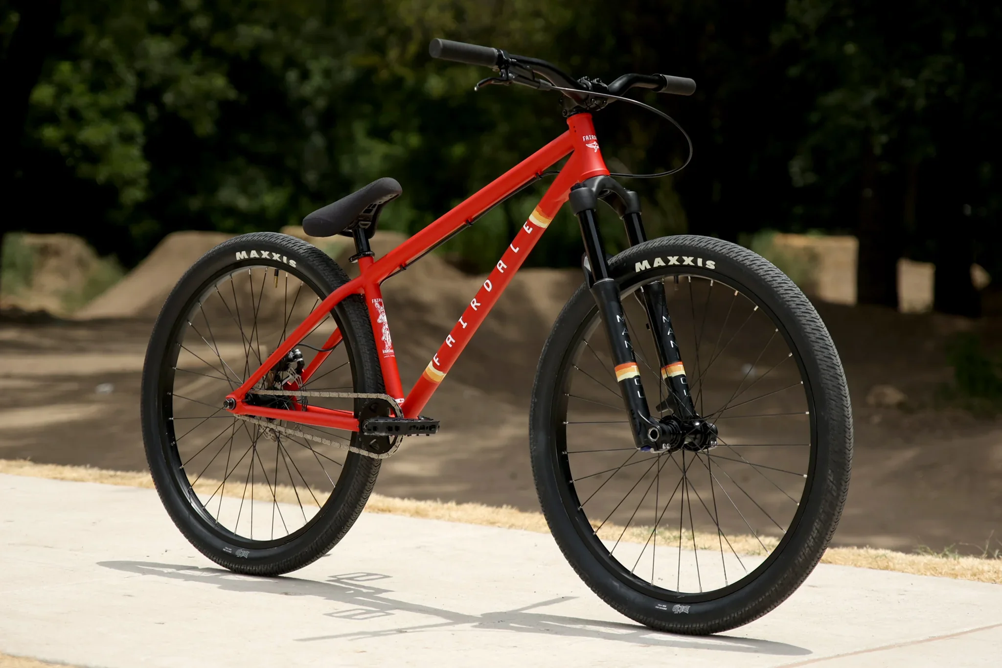 Fairdale Hareraiser FX 26″ DJ Complete Bike - Matte Fire Engine Red - Image 2