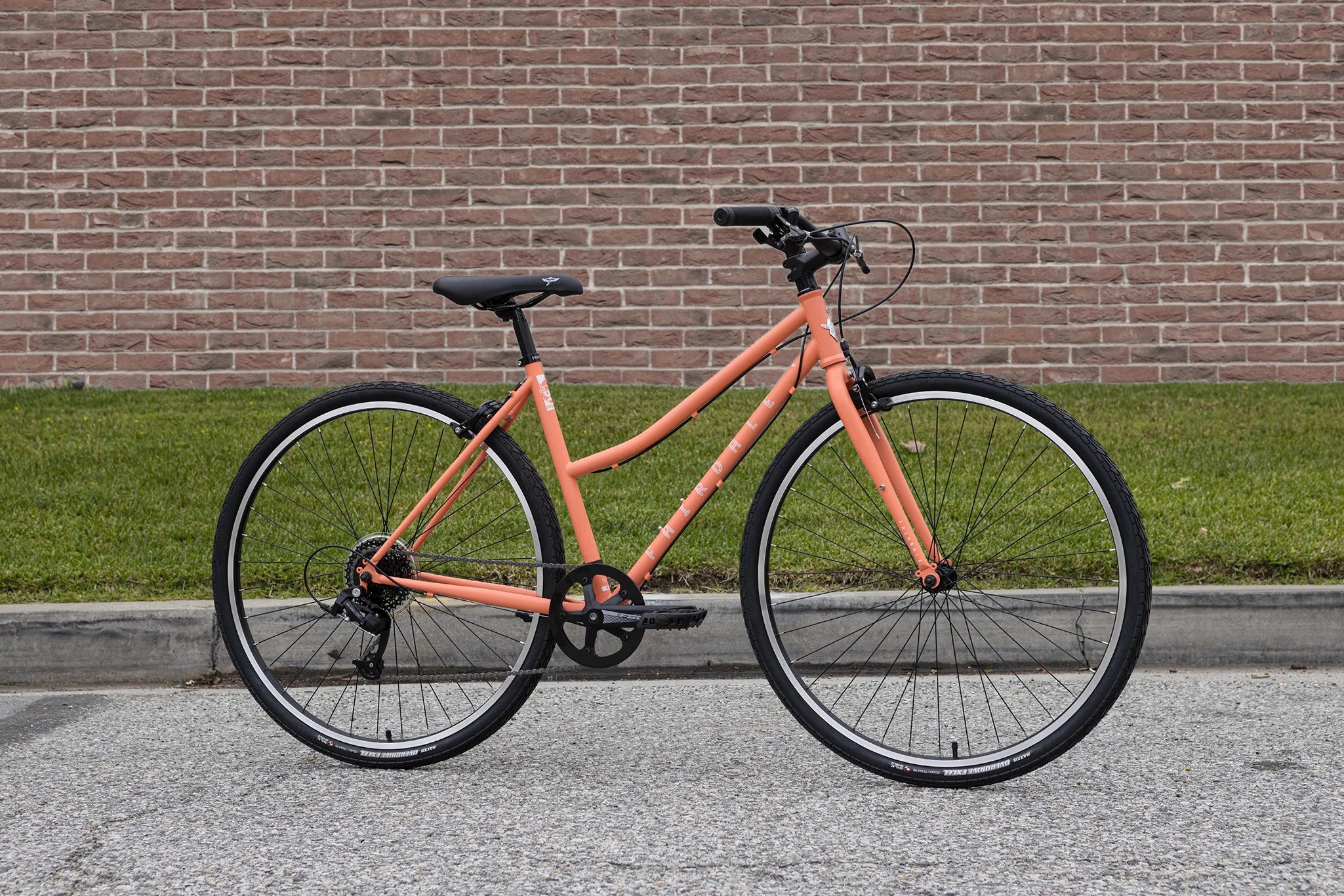 Fairdale Lookfar Step-Thru Complete Cruiser Bike - Matte Coral Red - Image 2