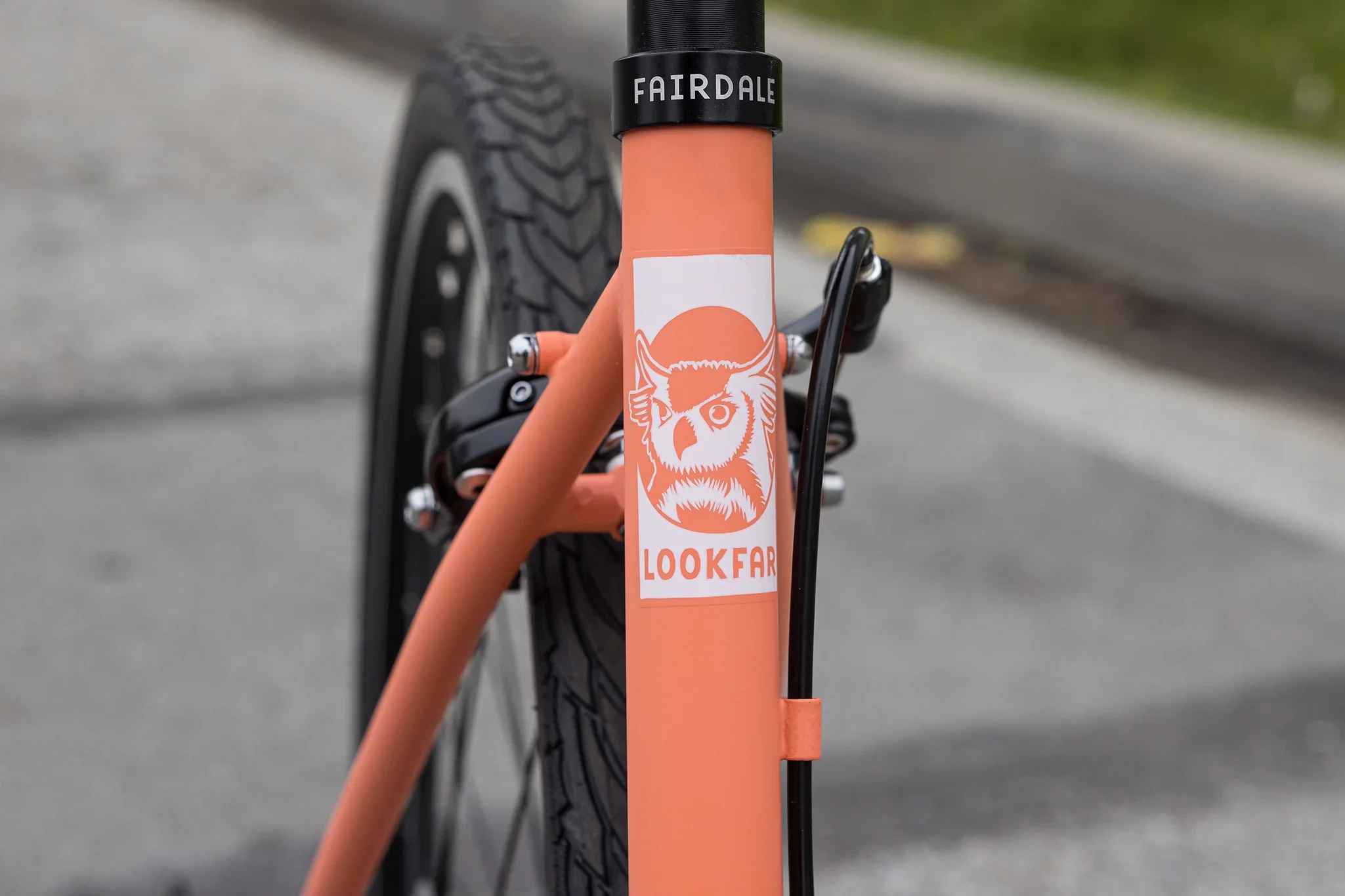 Fairdale Lookfar Step-Thru Complete Cruiser Bike - Matte Coral Red - Image 3