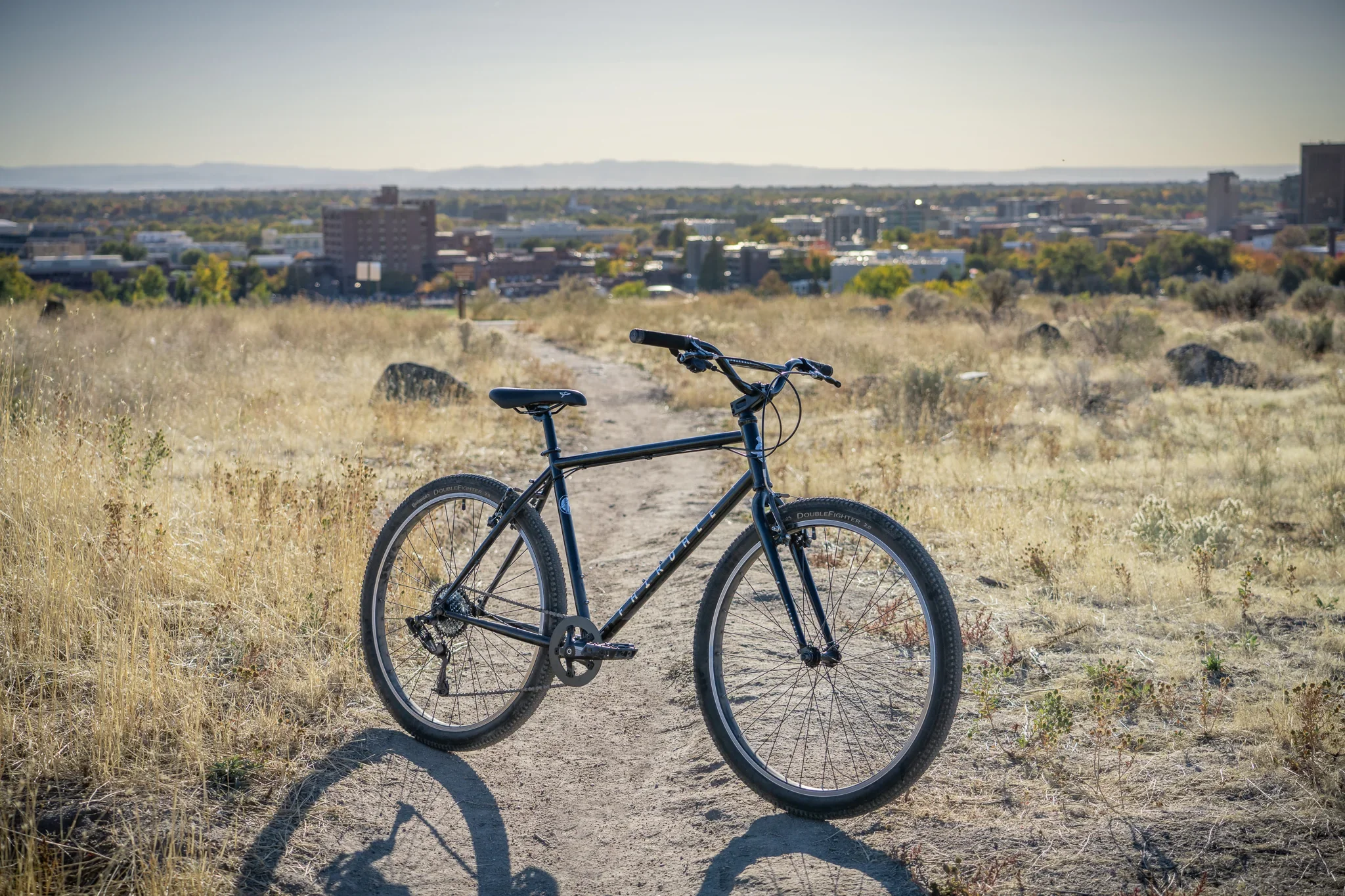 Fairdale Ridgemont 27.5″ Complete Cruiser Bike - Gloss Black - Image 2