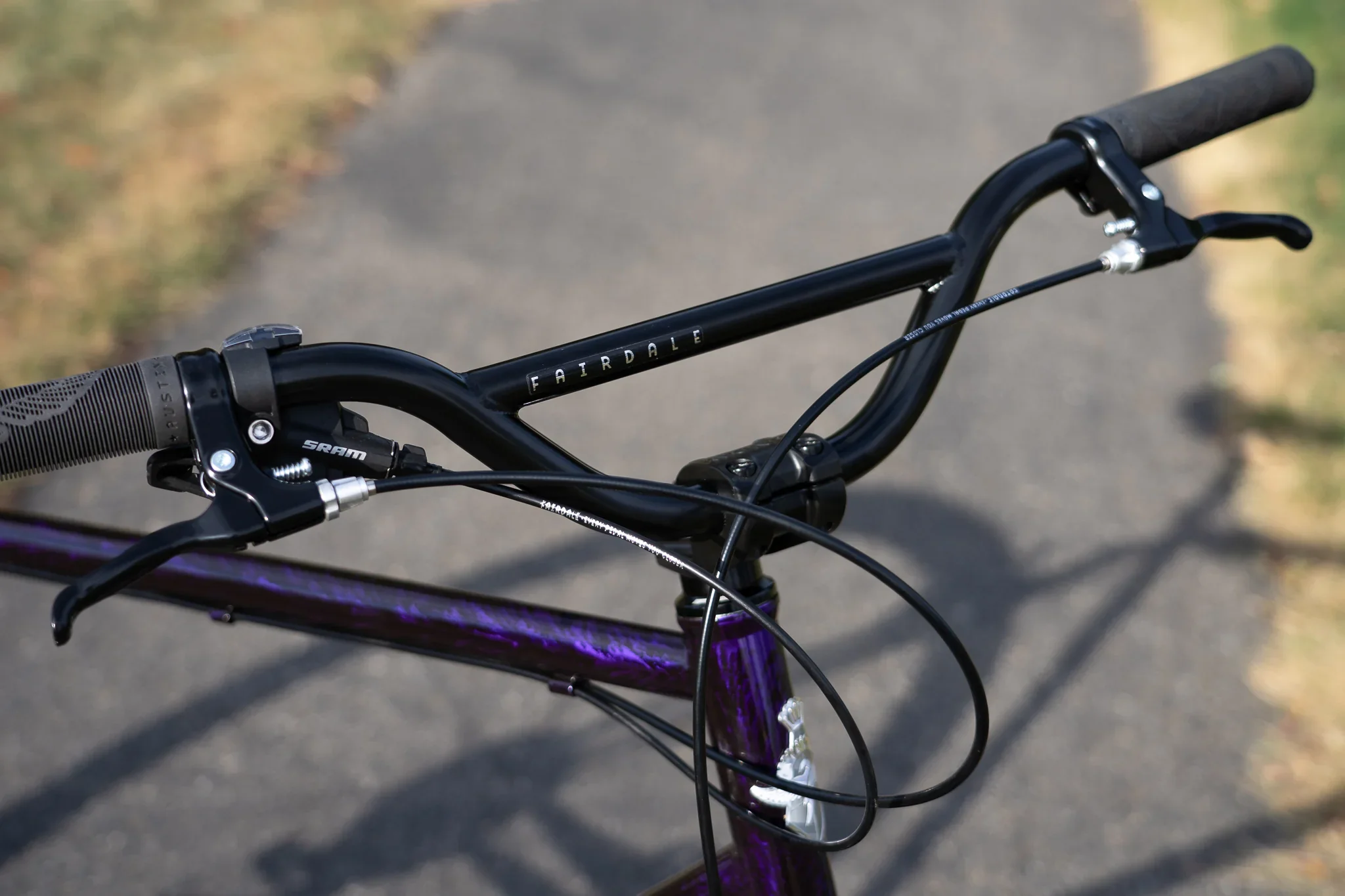 Fairdale Ridgemont 27.5″ Complete Cruiser Bike - Purple Rain - Image 4