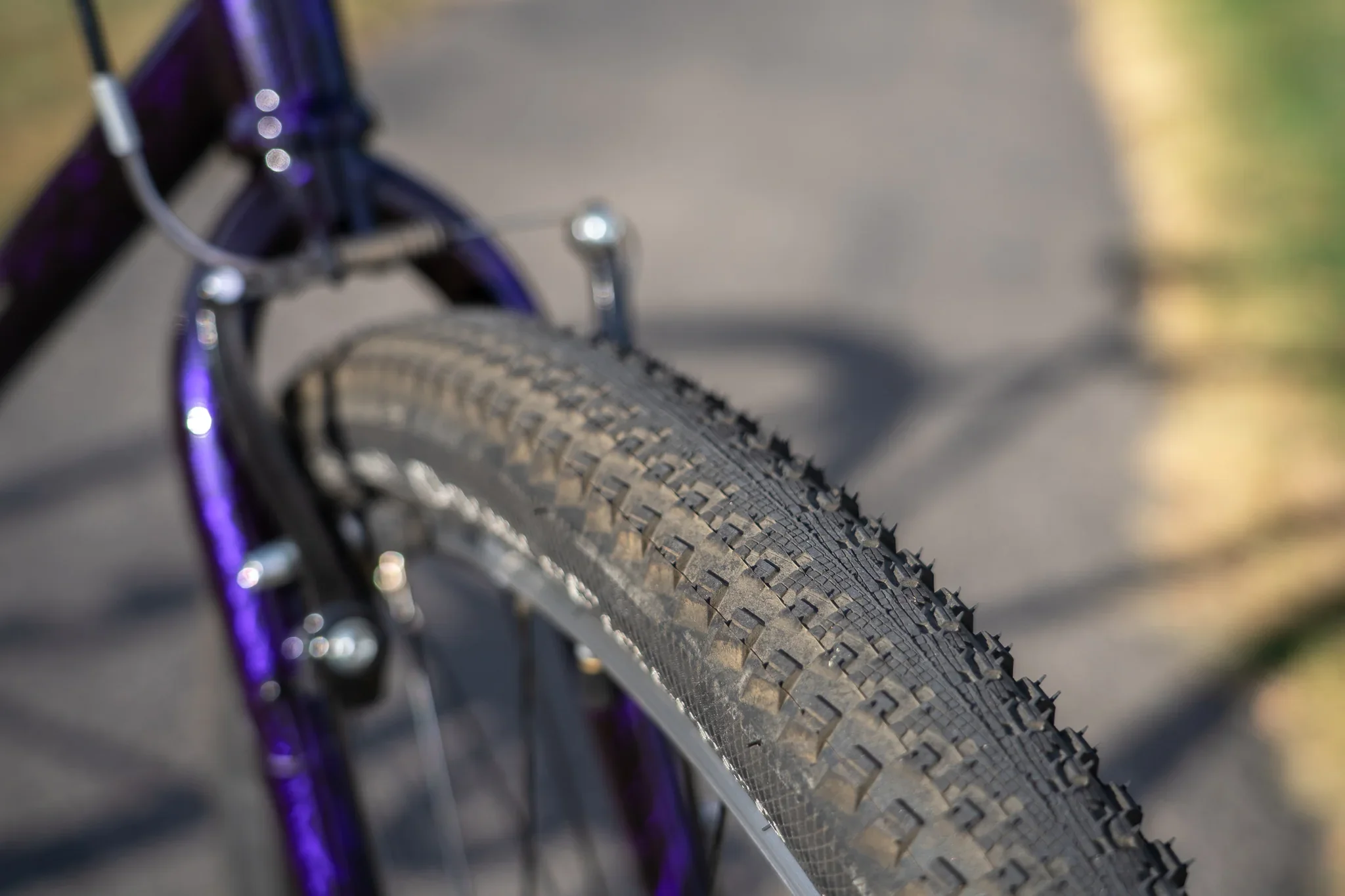 Fairdale Ridgemont 27.5″ Complete Cruiser Bike - Purple Rain - Image 9