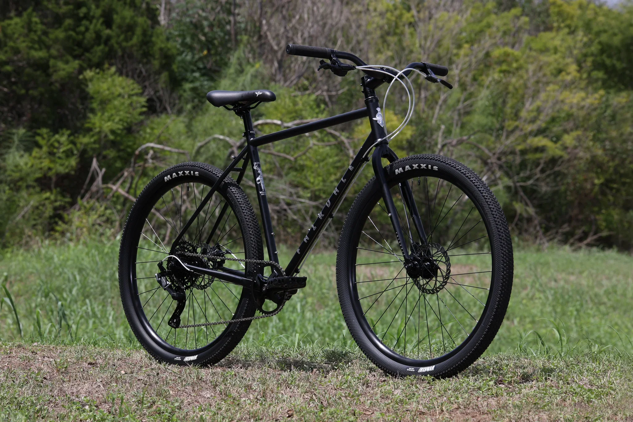 Fairdale Weekender Archer Complete Cruiser Bike - Matte Black - Image 2