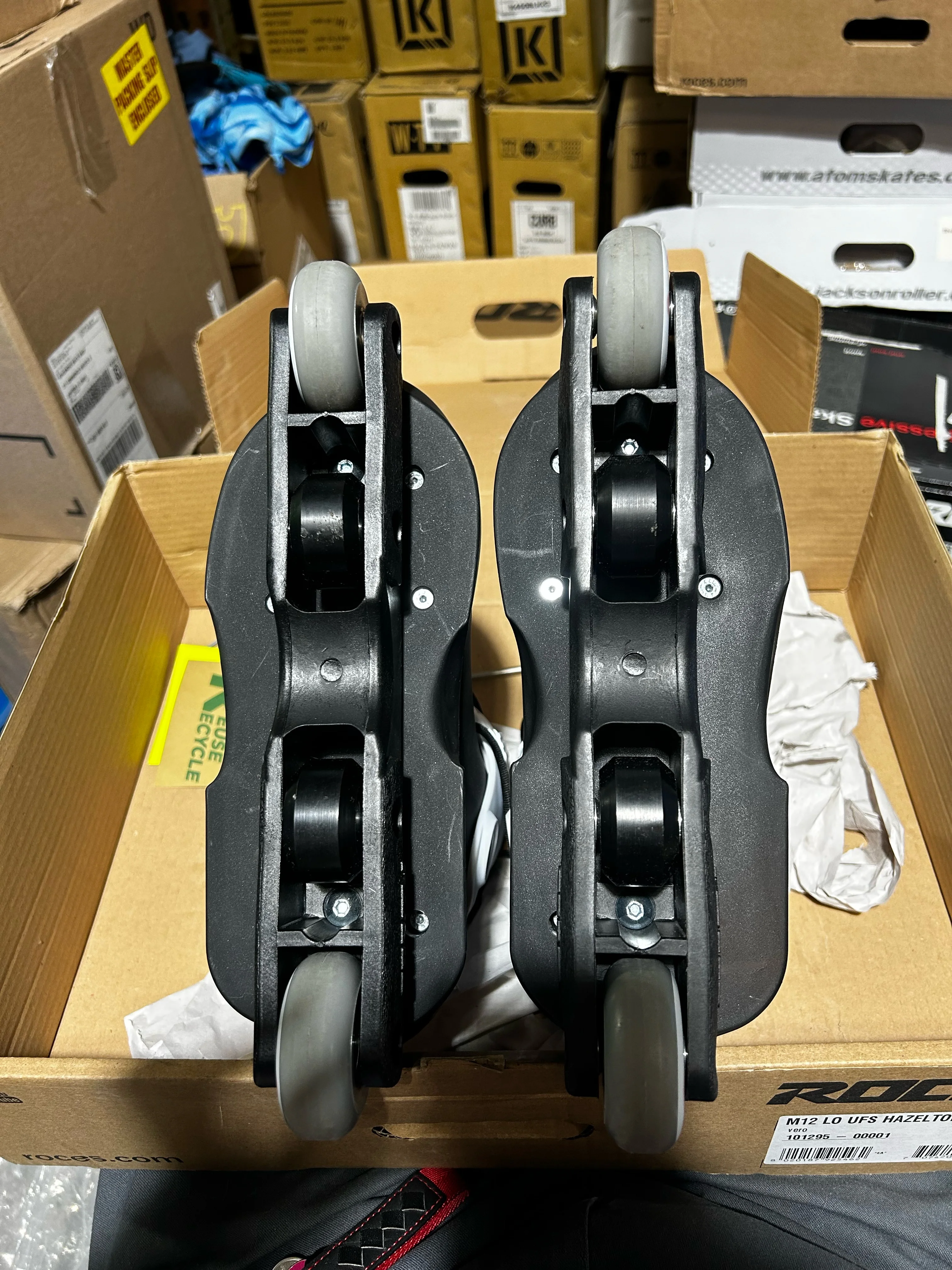Roces M12 LO UFS Hazelton Floor Model Skates - Vero [Size 7] - Image 4