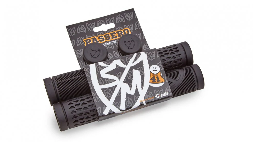 S&M Bikes BMX Passero Grips - Black - Image 2