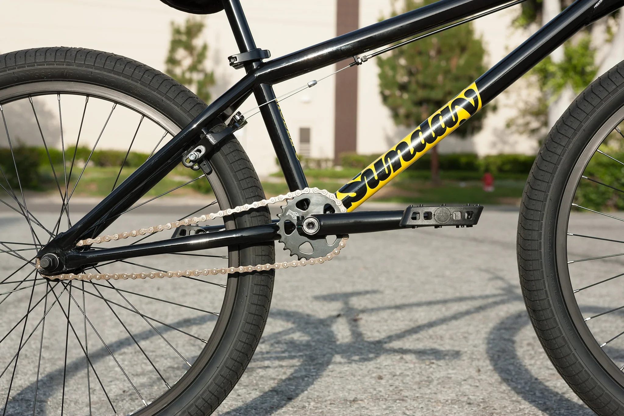 Sunday 2023 Model C 24″ Complete BMX Bike - Gloss Black - Image 5
