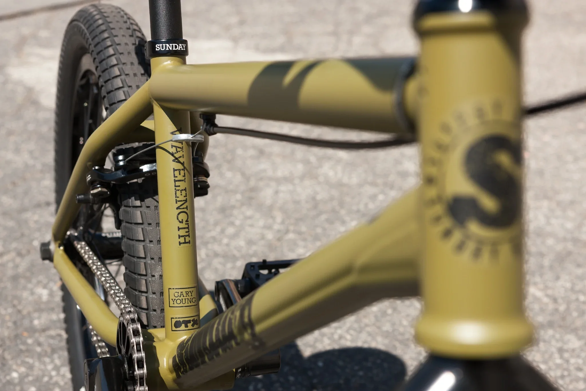 Sunday 2023 Wavelength 21″ Gary Young Signature Complete BMX Bike - Matte Army Green - Image 7