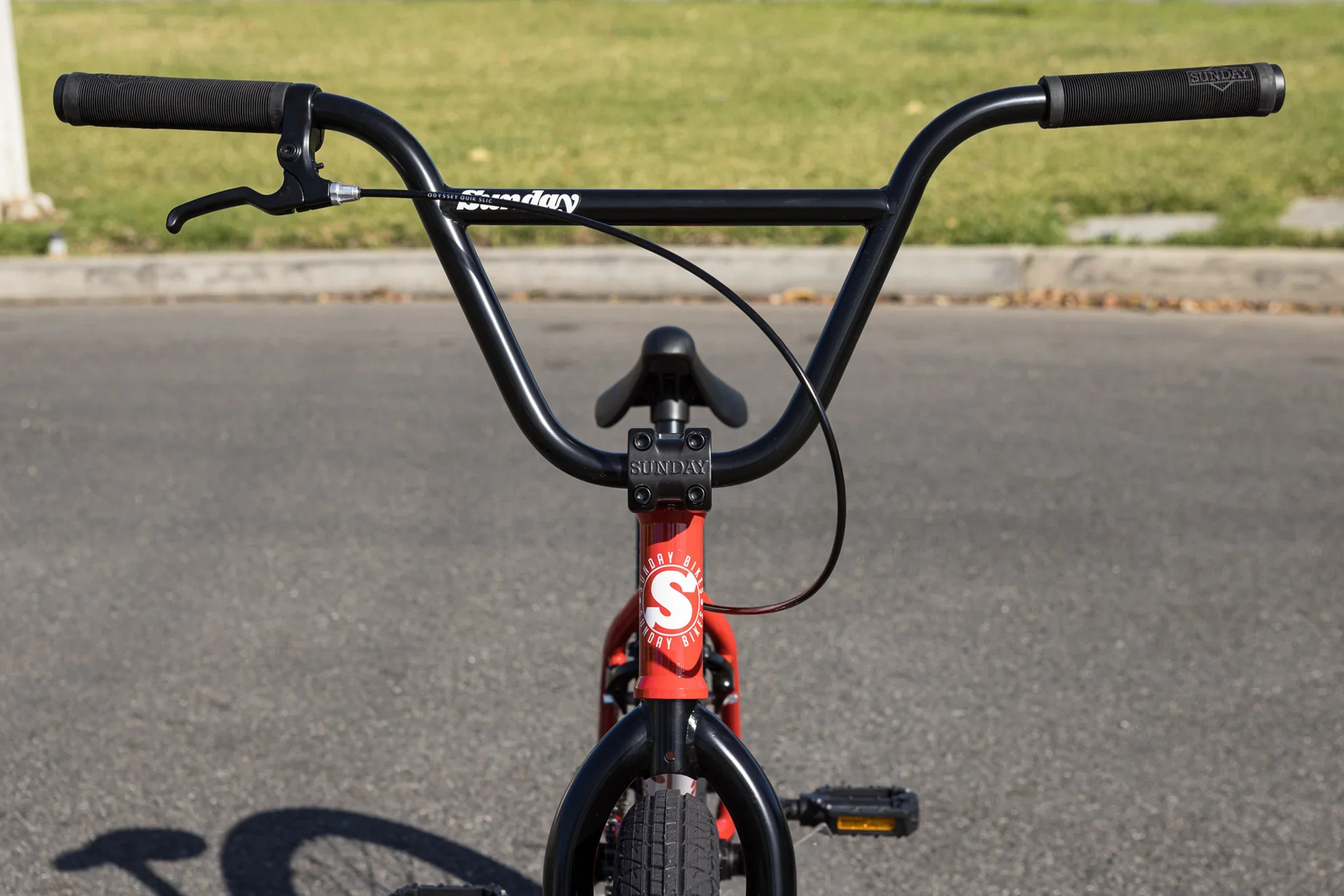Sunday Blueprint 20″ Complete BMX Bike - Gloss Fire Engine Red - Image 2