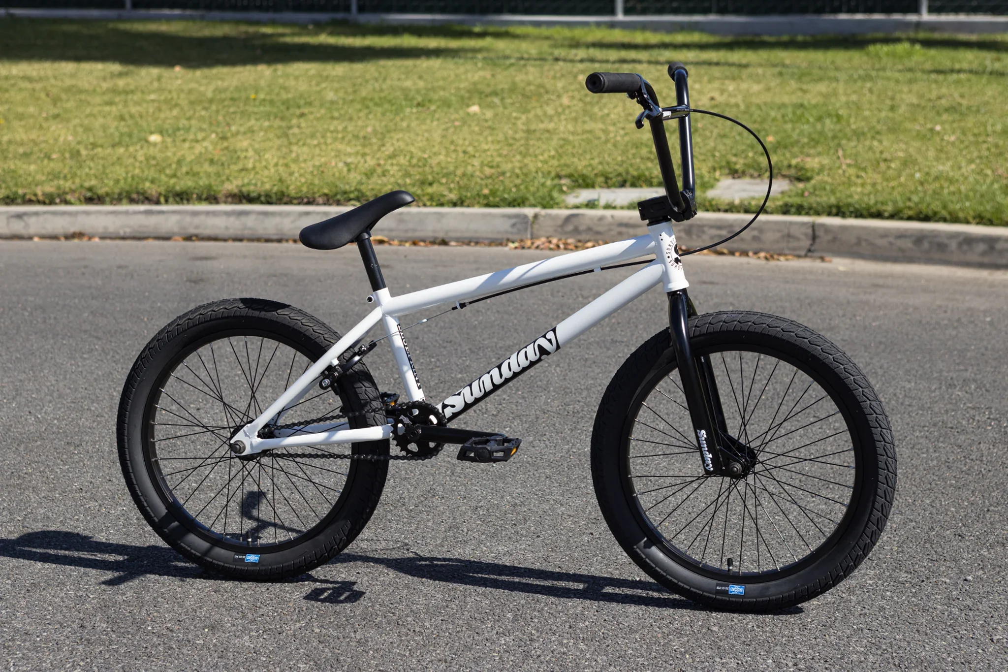 Sunday Blueprint 20.5″ Complete BMX Bike - Gloss White - Image 2